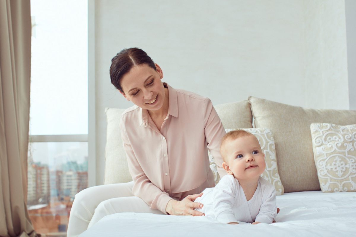 Как ухаживать за новорожденным в первые дни | MAMAKO® — бережное детское  питание на козьем молоке | Дзен