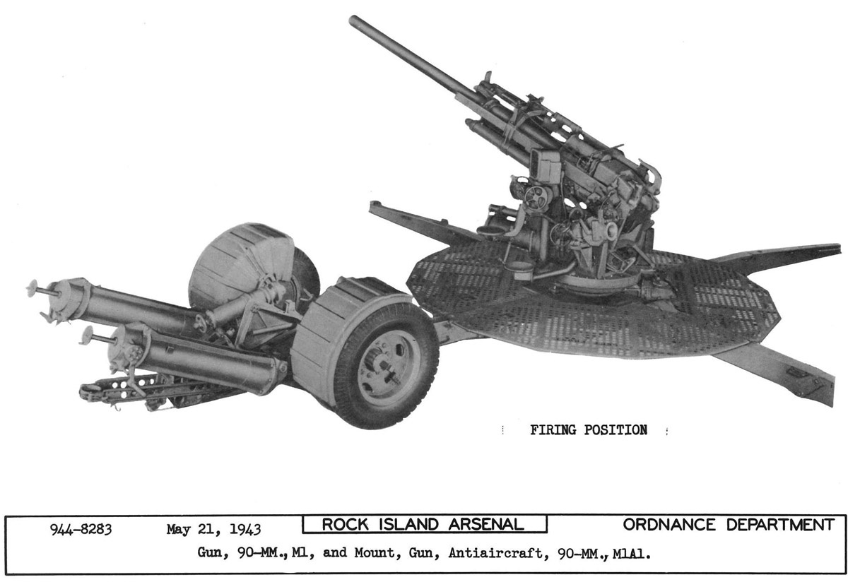 90-мм зенитная пушка M1 впервые замаячила как танковое вооружение еще в 1942 году.
