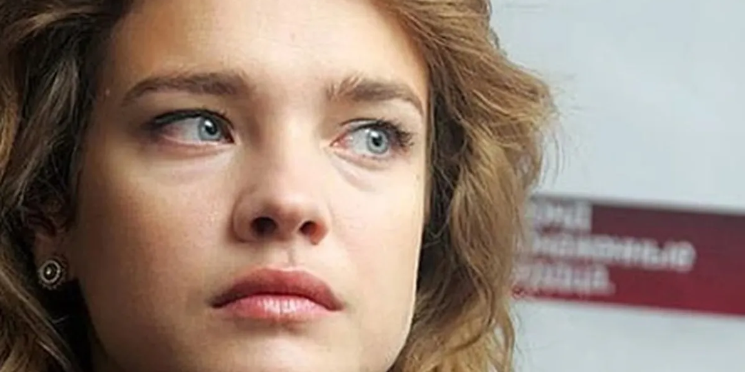 Наталья Водянова призналась, что на ней до сих пор лежит печать бедности. Какие признаки выдают "бедную" женщину