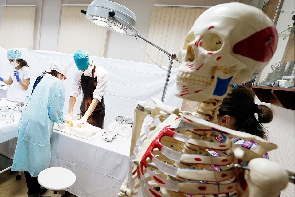    Скандал в Московском государственном медико-стоматологическом университете (МГМСУ) уже прозвали “делом о купленных экзаменах”. ТАСС