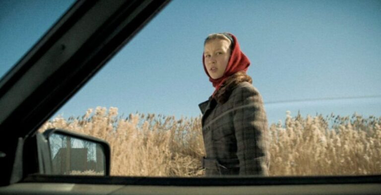    Фото: кадр из сериала "Слово пацана: кровь на асфальте" (реж.Жора Крыжовников, Тумач Продакшн, 2023г) Анастасия Манцова