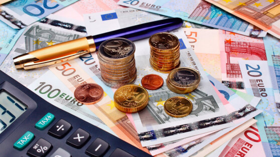    Правительство смягчило требования по продаже валютной выручки экспортерами Ирина Петрова