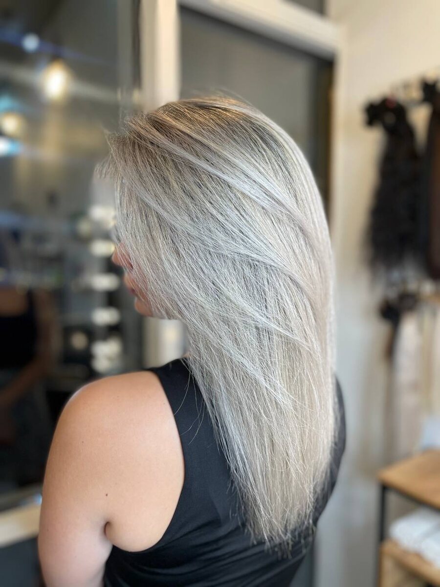 Окрашивание в студии дизайна волос Miracle на Навагинской г. Сочи