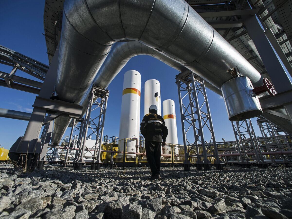    Предприятие ООО РН-Пурнефтегаз в Ямало-Ненецком автономном округе© РИА Новости / Евгений Биятов