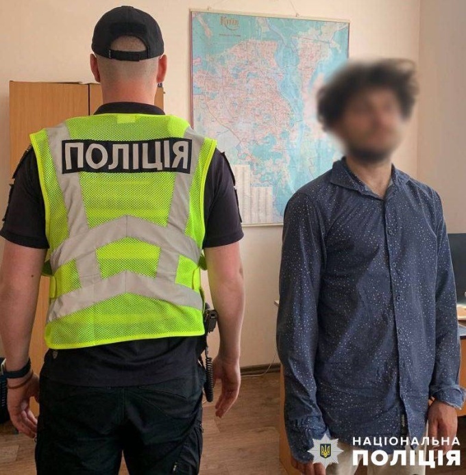    Экс-коммунист Науседа решил объявить Компартию «преступной»: в Литве наказывают за фото Ленина
