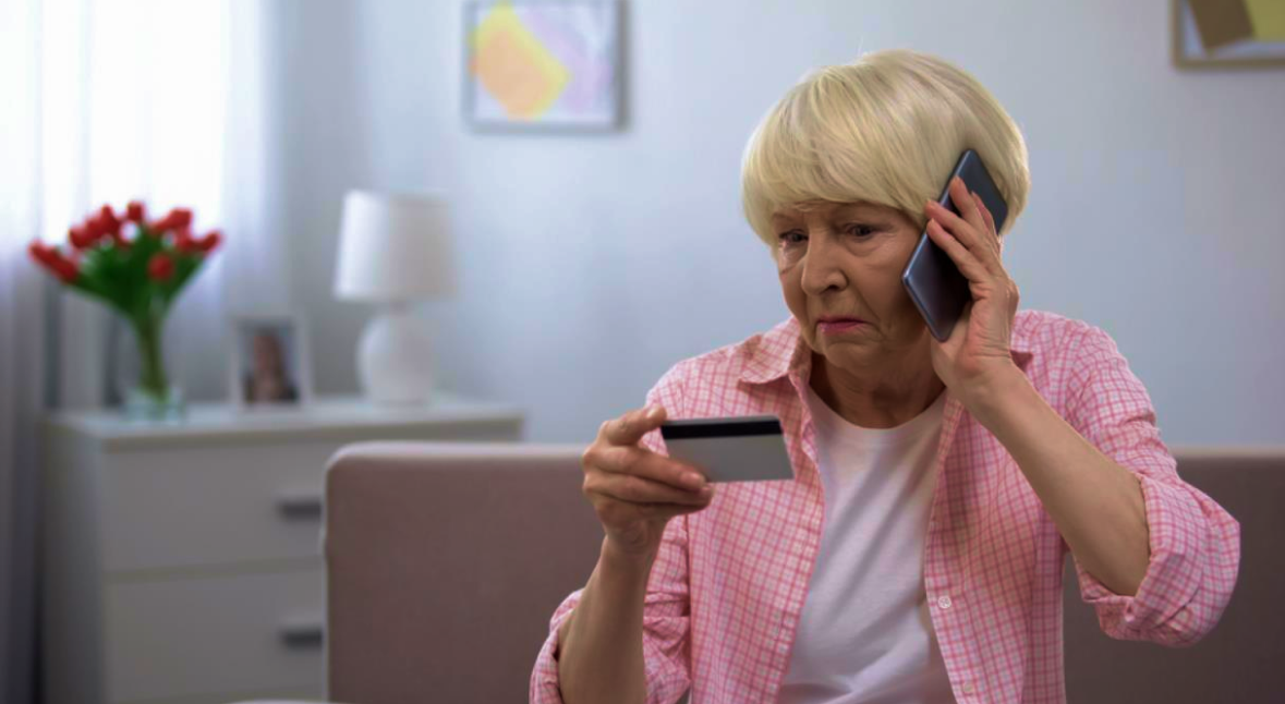 Как обезопасить родителей от телефонных мошенников