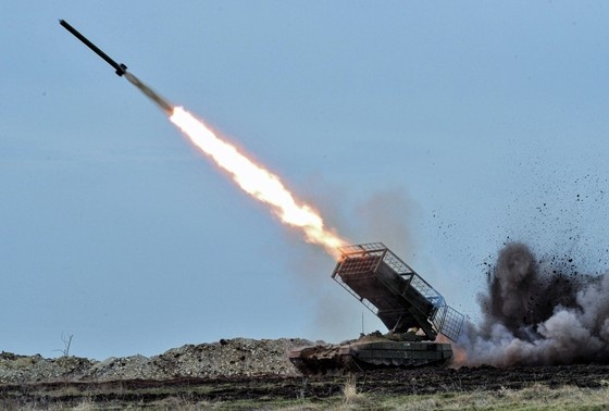    Боевой расчет тяжелой огнеметной системы «Солнцепек»