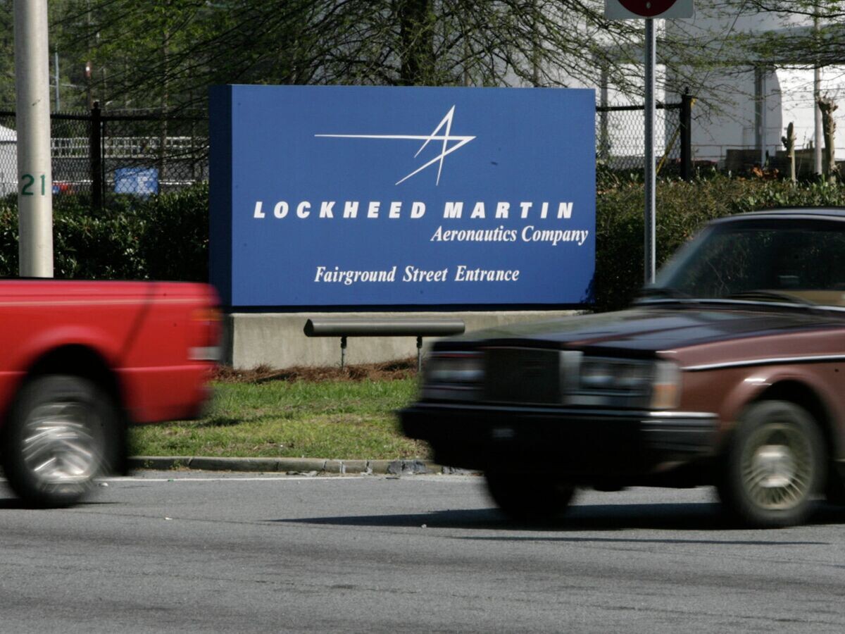    Вывеска авиастроительной компании "Lockheed Martin"© AP Photo / John Amis