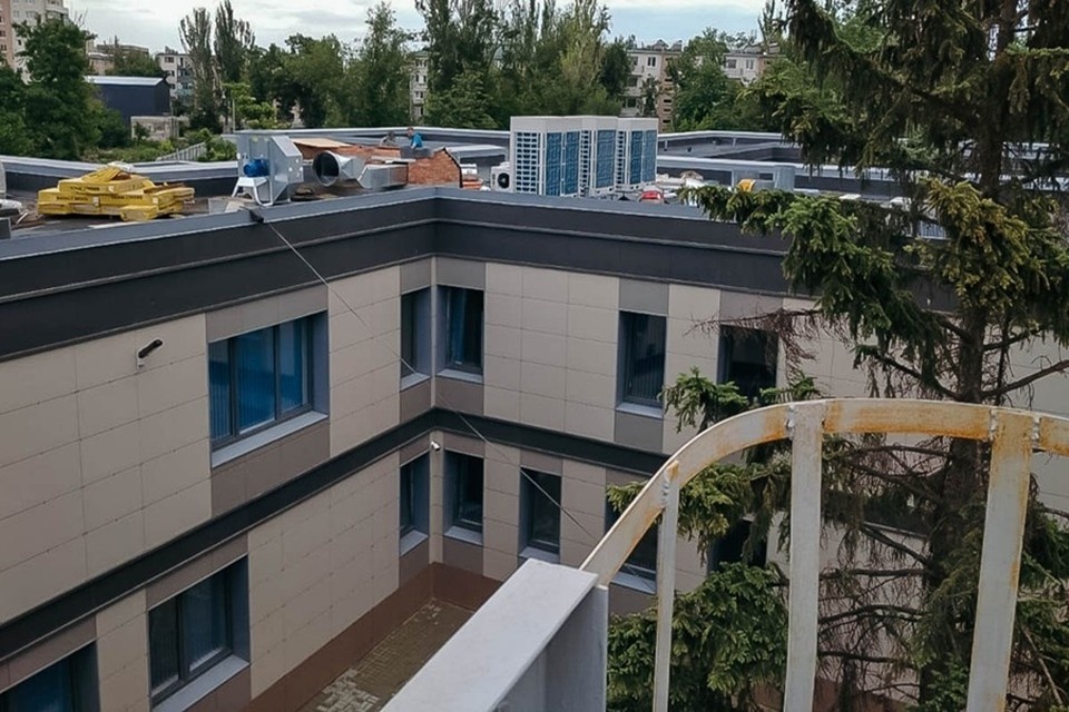    В скором времени в Мариуполе откроется восстановленный пенсионный фонд. Фото: ТГ/Побратимство Петербурга и Мариуполя