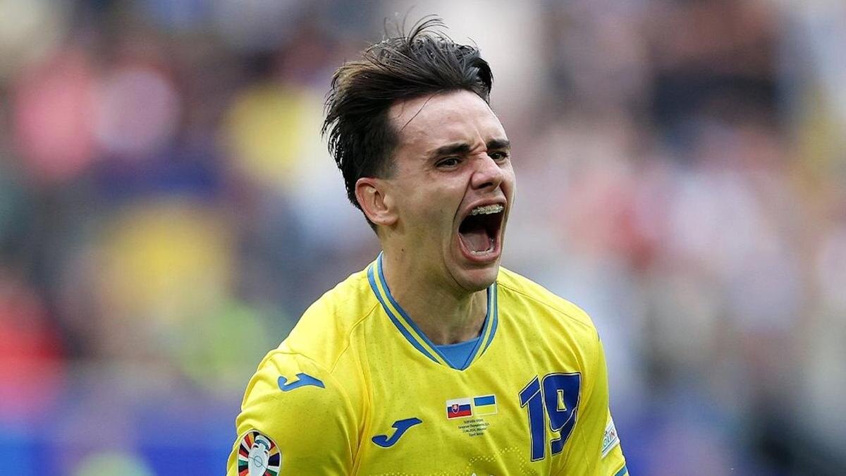    Украинский футболист Николай Шапаренко:Официальный сайт УЕФА (uefa.com)