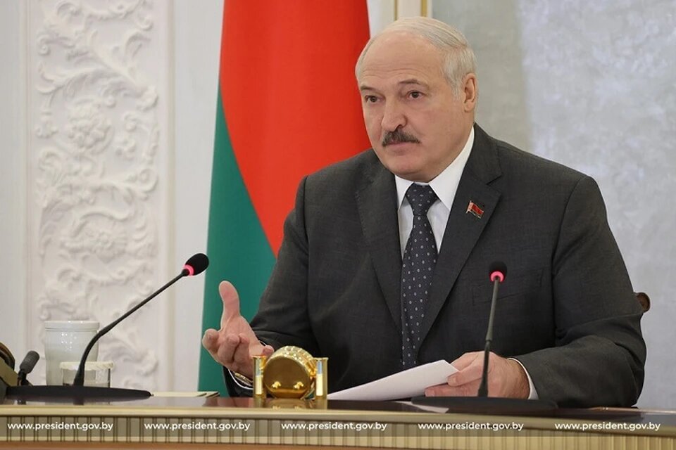 Лукашенко заявил, что работать в селе лучше, чем быть президентом
