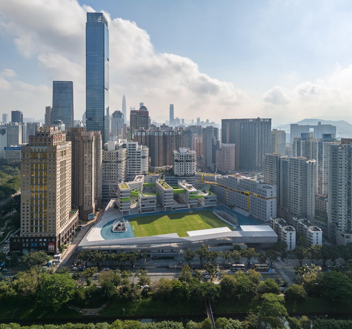 Project: Futian High School Campus | Architecture: Remix Studio | Photo: Hu Kangyu, Chao Zhang | Geo: Shenzen, CH