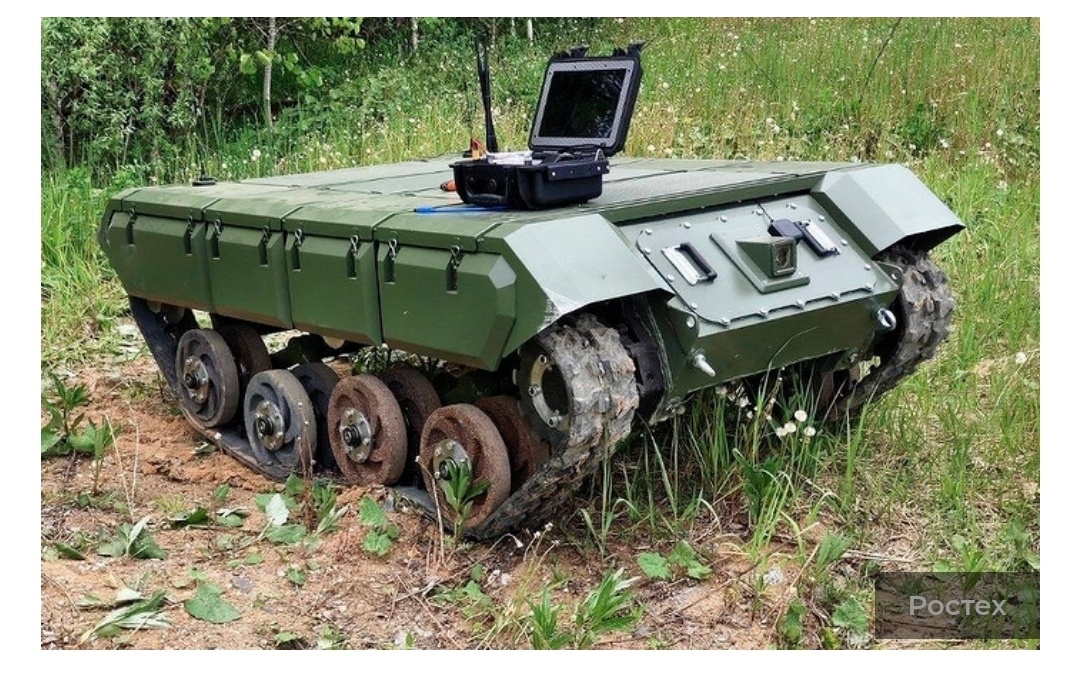 По словам разработчиков, в комплексе «Импульс-М» реализованы различные виды связи оператора с роботом, что должно обеспечить его высокую устойчивость к помехам в условиях работы систем радиоэлектронной борьбы противника. Элементы искусственного интеллекта (ИИ) и система технического зрения позволяют комплексу при обрыве связи самостоятельно возвращаться на базу при полной потери связи с оператором. Робототехнический комплекс (РТК) создана многовариантная система связи боевой машины с оператором, которая практически исключает вероятность воздействия на комплекс систем электронного подавления. 