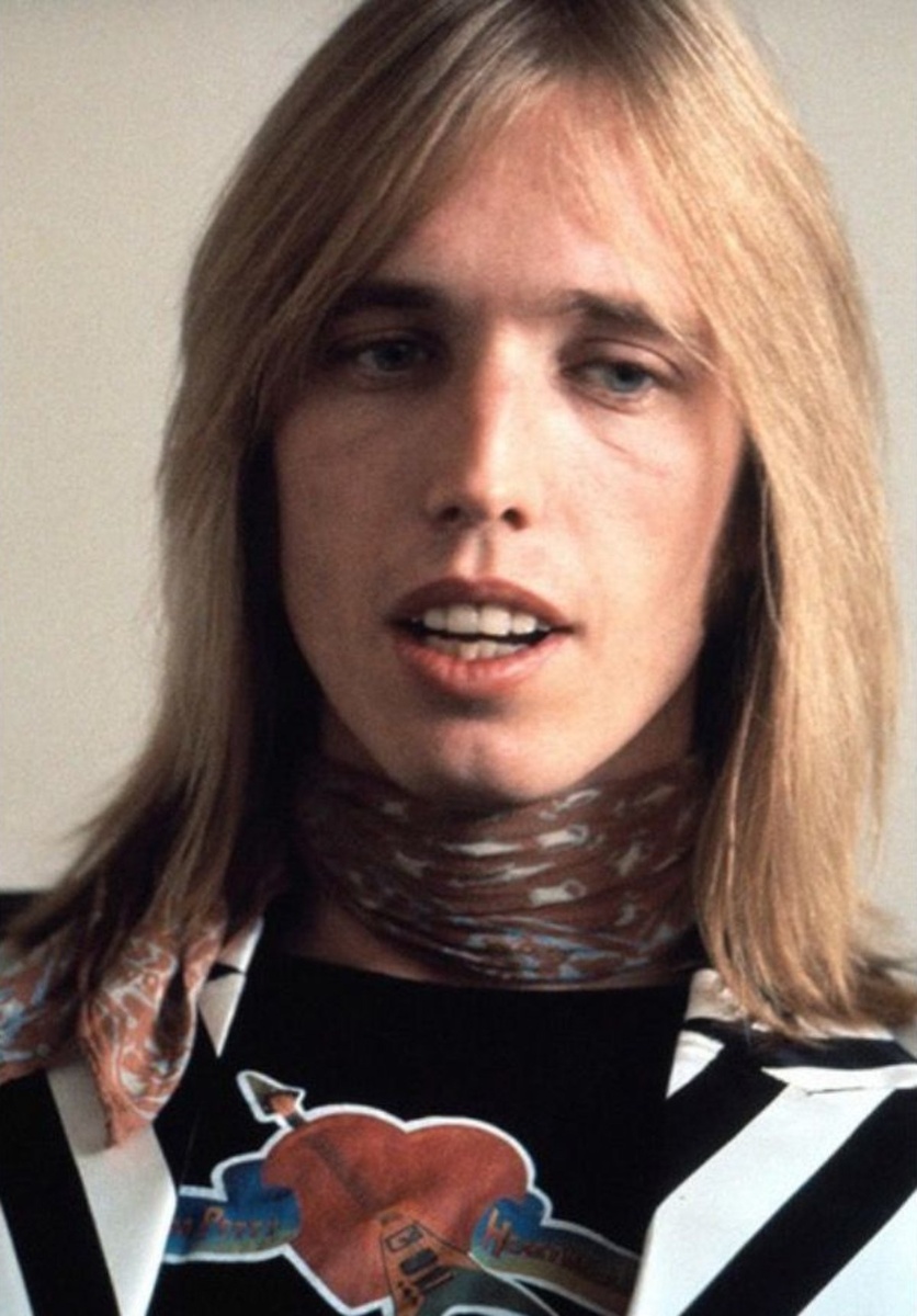 Джефф петти. Tom Petty. Кинито петти. Том петти в молодости. Том петти стрижка.