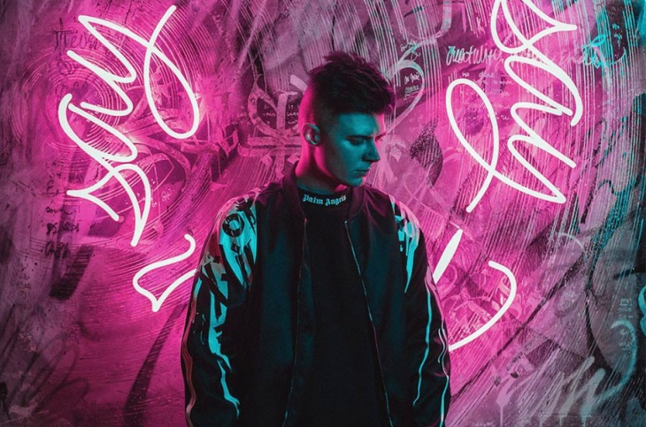 Покрас Лампас. Источник: https://www.championat.com/lifestyle/article-3591813-kto-takoj-pokras-lampas-rospis-stadiona-lokomotiv-kalligraffiti.html