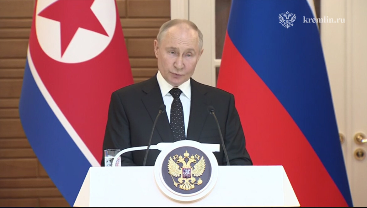​Владимир Путин: «Близкий сосед лучше дальнего родственника» – эта народная мудрость в полной мере отражает характер отношений между нашими странами» Фото: © kremlin.ru