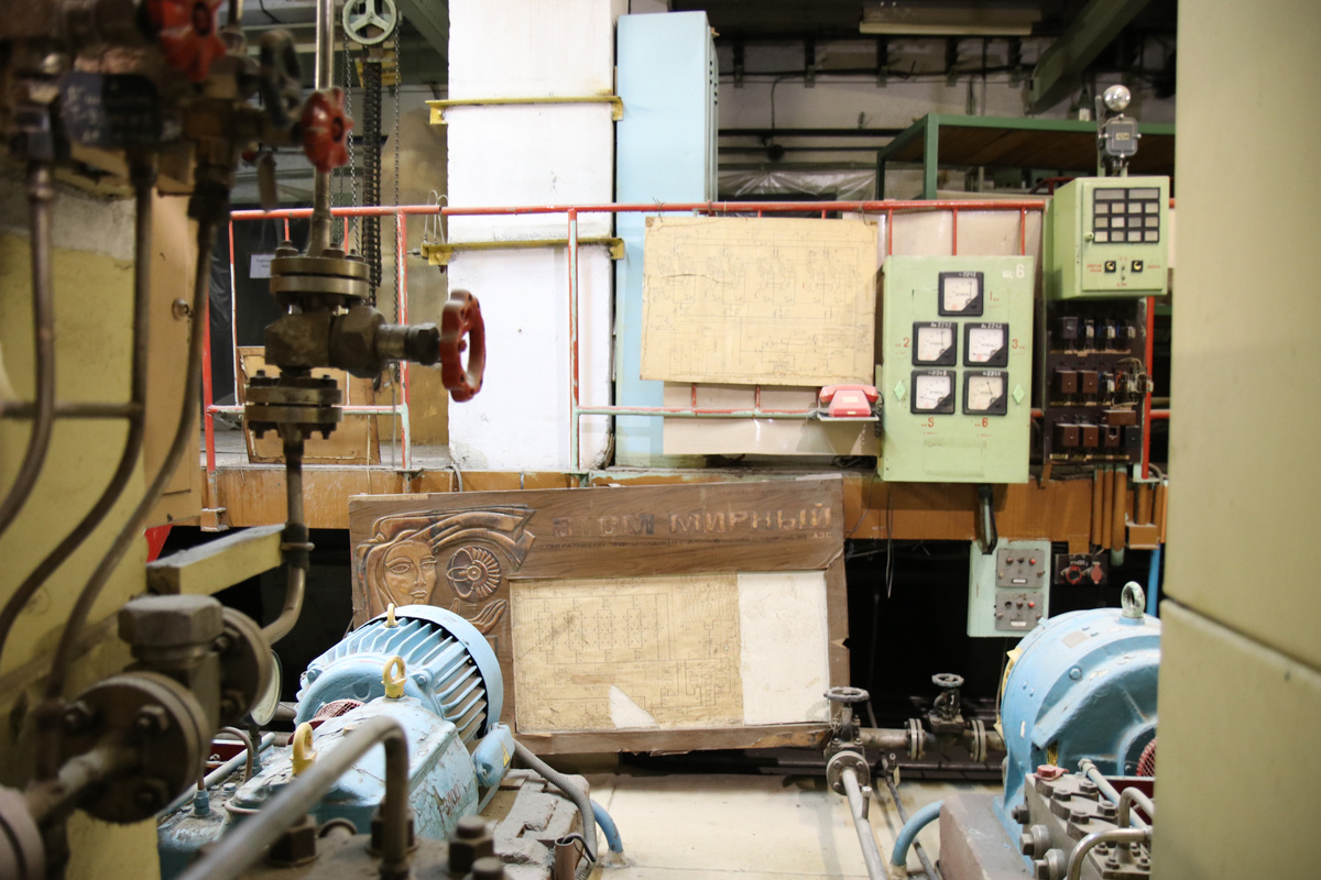 Стильное в насосном зале под реактором Обнинской АЭС