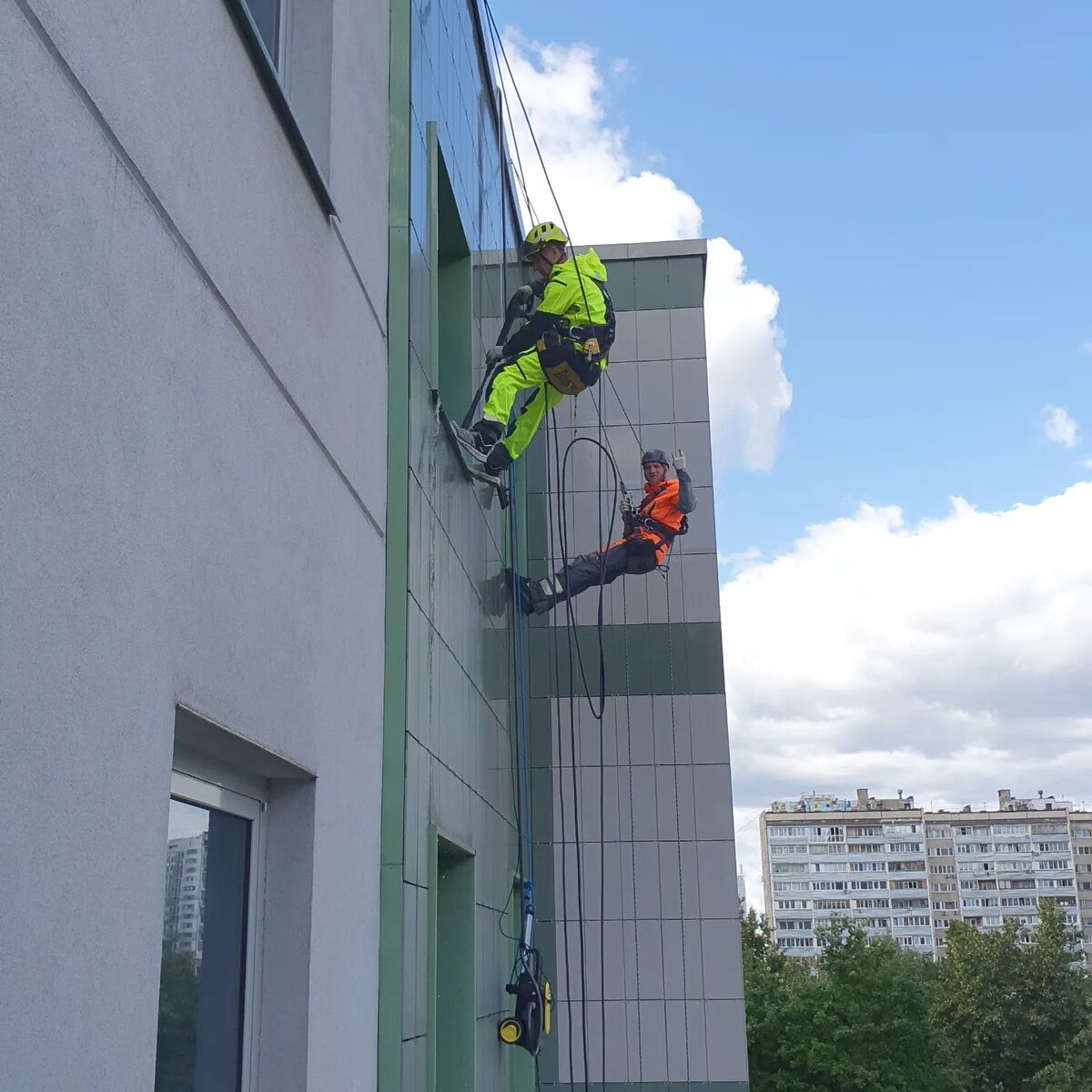 МСК ПРОМТЕХАЛЬП☎️+74956418848✅️ВЫСОТНАЯ МОЙКА ЗДАНИЙ, УСЛУГИ ПРОМЫШЛЕННЫХ АЛЬПИНИСТОВ КЛИНЕРОВ, МОЙКА ФАСАДОВ ЗДАНИЙ УСЛУГИ, МОЙКА ОКОННОГО И ВИТРАЖНОГО ОСТЕКЛЕНИЯ, ГИДРОСТРУЙНАЯ ОЧИСТКА ФАСАДОВ В Москве и МО 24/7🧗‍♂️
