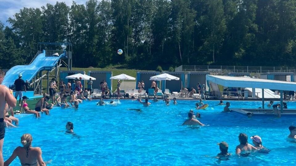    Бассейн недалеко от Аи. Источник: t.me/dbiysk