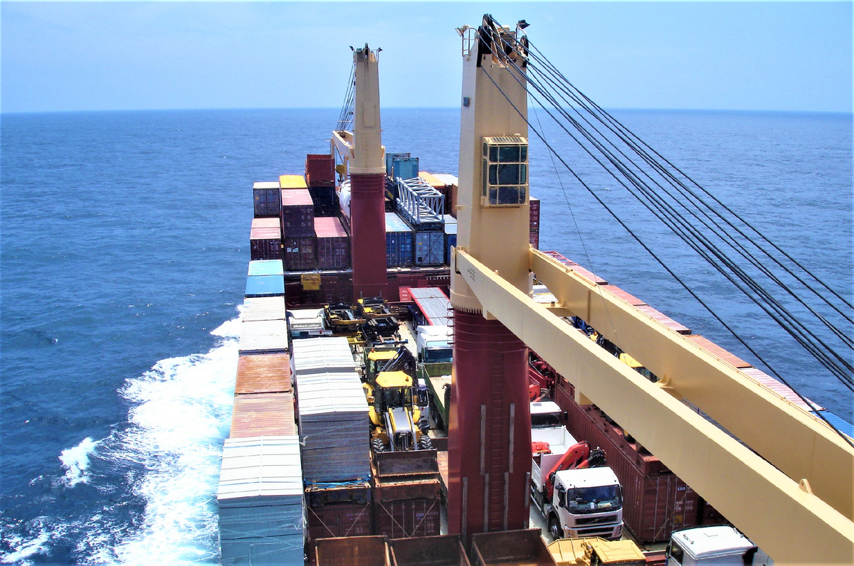 1. т/х "Херм Кипе" в Атлантике