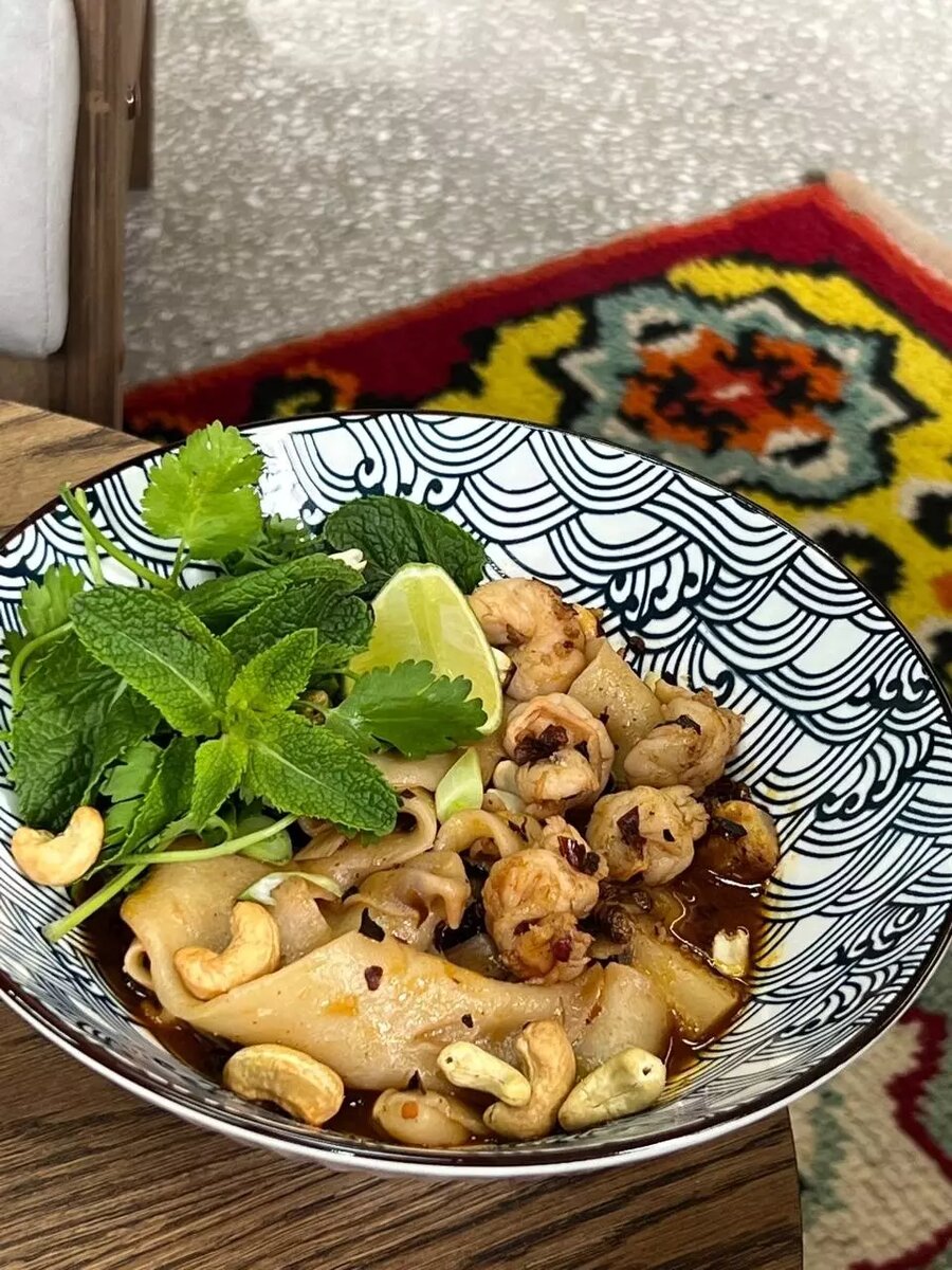     Источник: hitro | гастрономический стрит-фуд