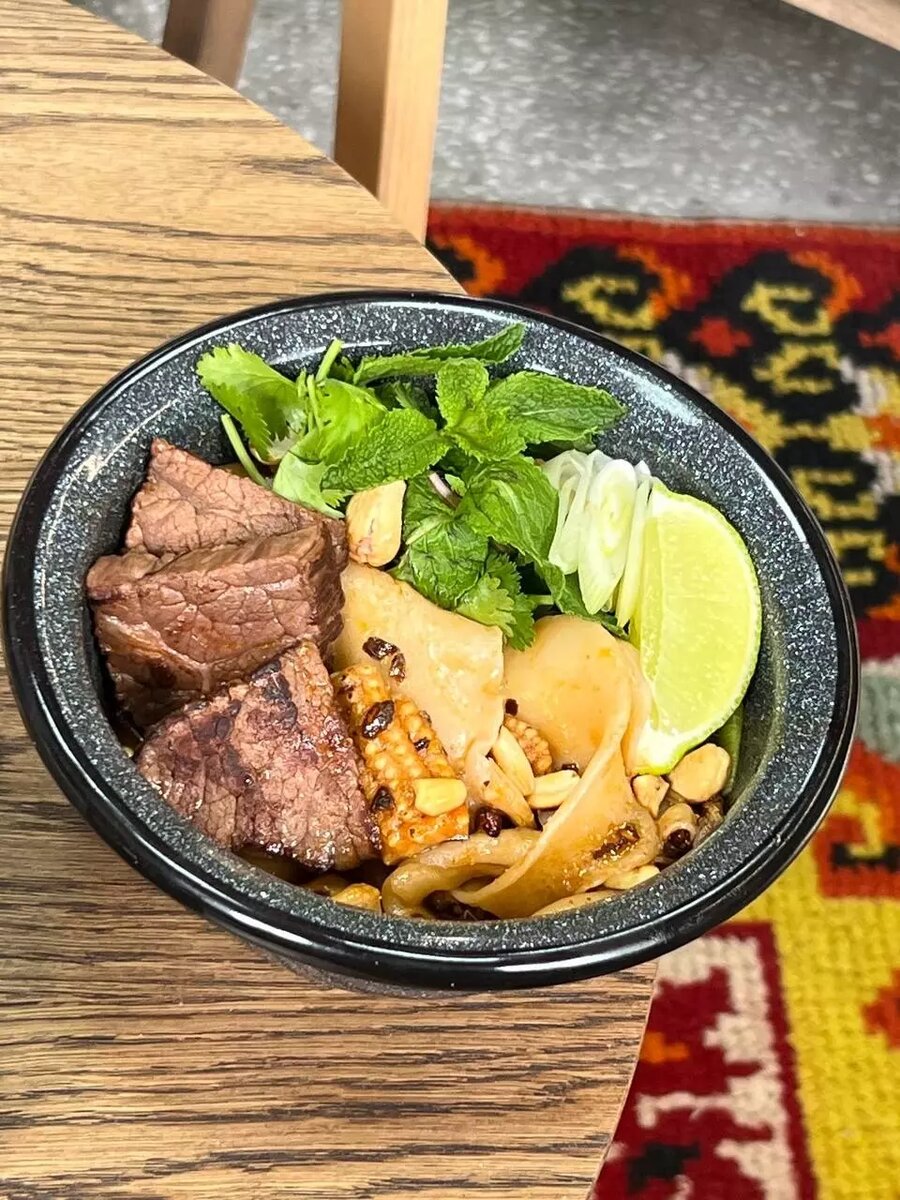     Источник: hitro | гастрономический стрит-фуд