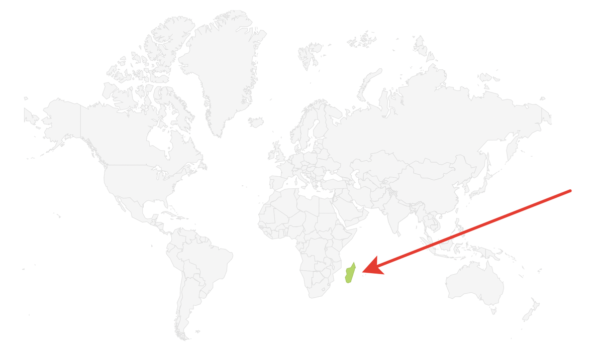 Мрачный бурый бюльбюль живёт только в одном месте на планете - на острове Мадагаскар