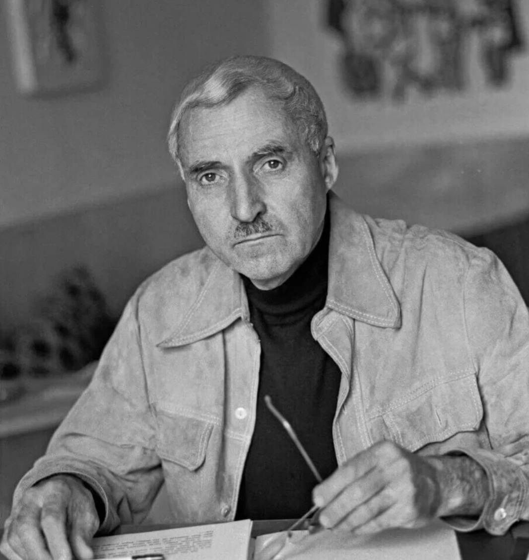 Константин Симонов. Скриншот из свободных источников (Интернет).