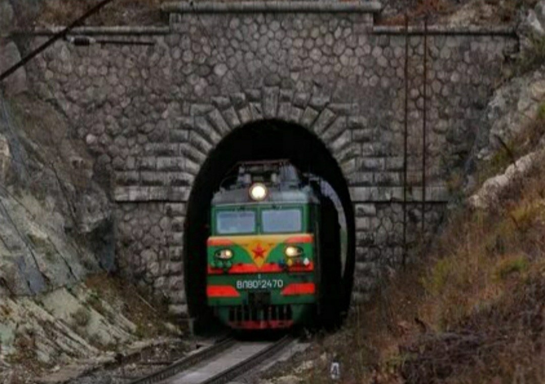 Автор Сергей Диковинный
