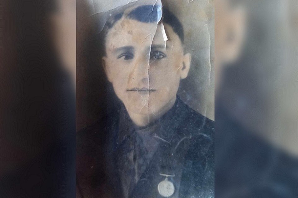    На этом фото на груди у сержанта та самая медаль, которая помогла установить его имя спустя 80 лет. Фото: Кирилл Синдерович