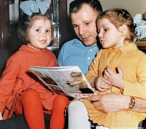 Как сейчас выглядит и чем занимается внук Юрия Гагарина — и какие качества он перенял у знаменитого деда