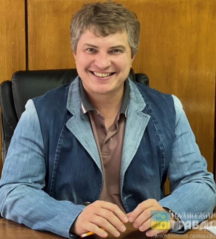 Директор ЦКиИ "Октябрь" Евгений Кузнецов📷    В Волжском скальпелем профессора Преображенского вскроют феномен джаза
