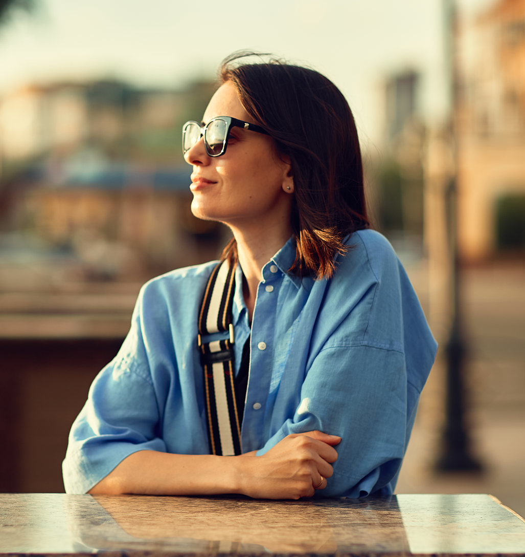 Привет! Меня зовут Владлена. Исследую современную моду и стили. Пишу о психологии потребления в fashion