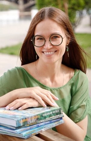    На написание одной книги у автора уходит около года. Фото: Из личного архивa/ Елена Шумкина