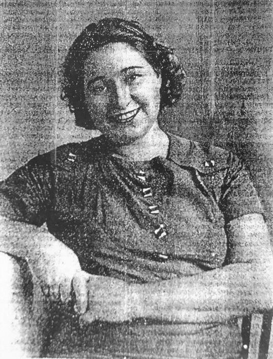 Снимок медсестры Е.Н. Алексеевой из газеты «Правда», 1938 год.