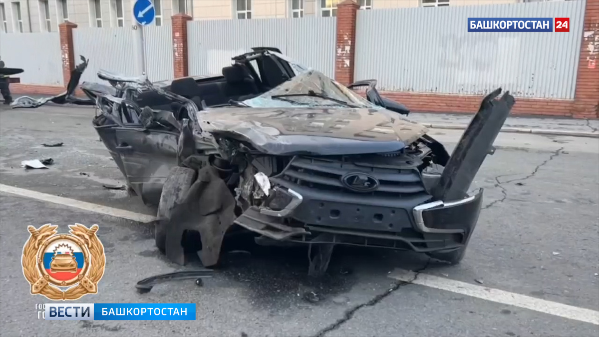    Ночью в Уфе молодой водитель погиб, врезавшись в стоящий КамАЗ