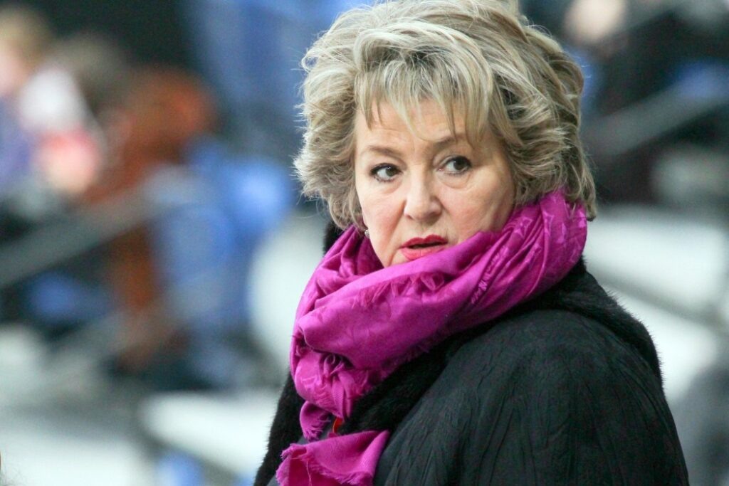 Заслуженный тренер страны по фигурному катанию Татьяна Тарасова поделилась своим мнением, почему сейчас нет ледового дворца или школы, которые носили бы её имя.
