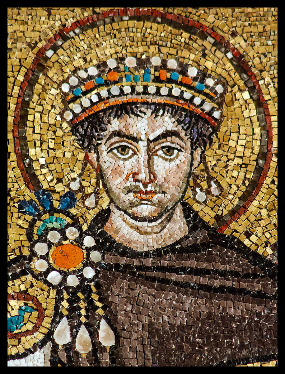 Мозаика из базилики Сан Витале в Равенне - самый детальный дошедший до наших дней портрет  Юстиниана (изображение из открытых источников)