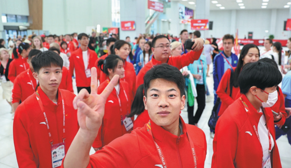 фото с сайта /ex.chinadaily.com.cn  (китайские спортсмены на открытии игр)