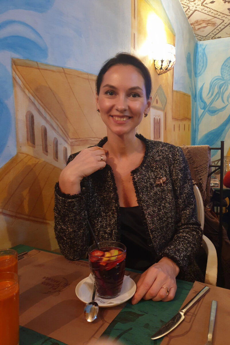 После новогоднего представления отправились с детьми поесть пиццу в Мама Рома