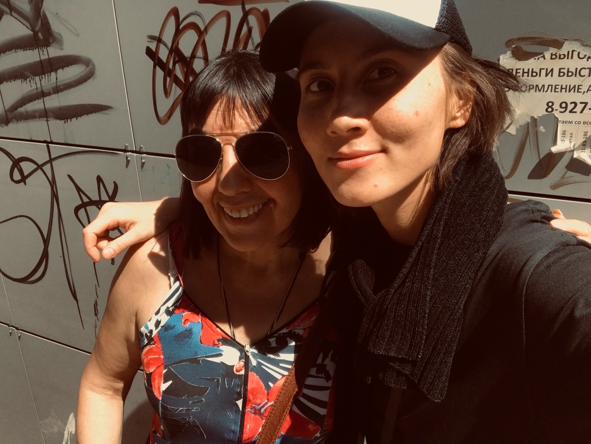 автор селфи Лена Строгая.  Я и Лена.