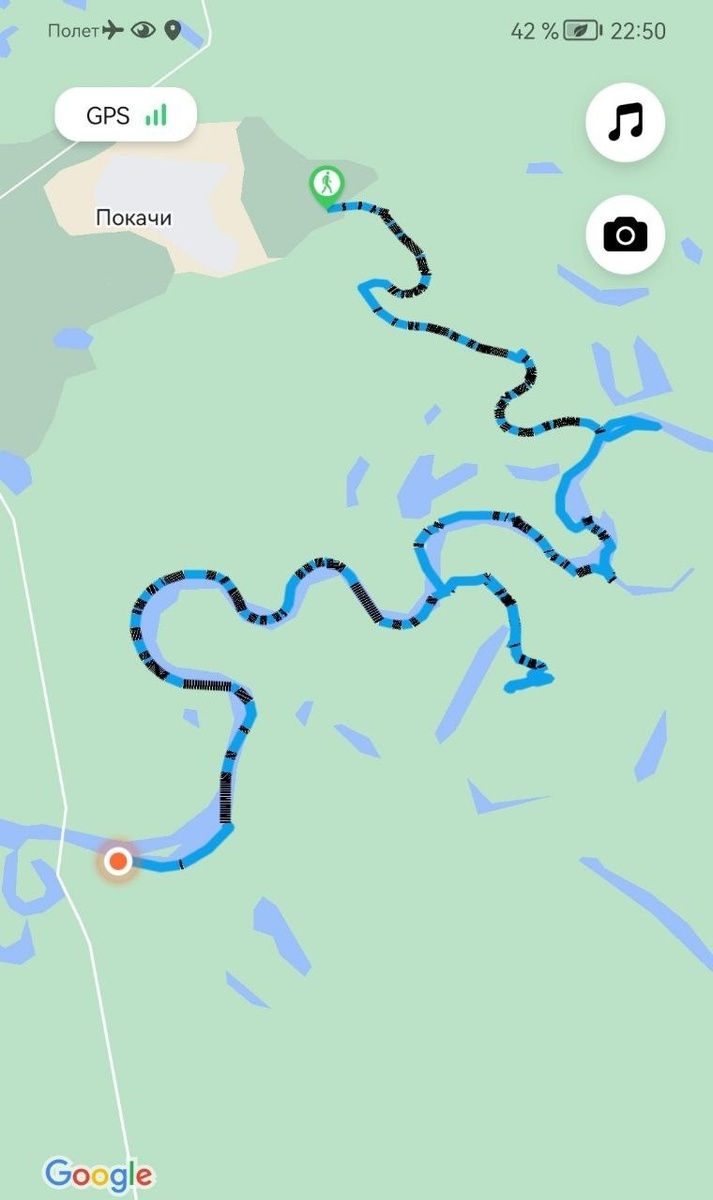 К слову вот маршрут на карте. Приложение ошибалось, не понимая когда я плыву, когда иду, но общий смысл движения ясен)))