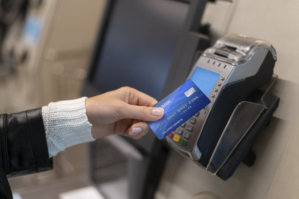 Вывод средств Designed by Freepik