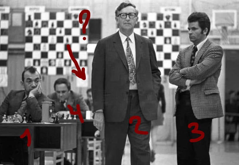 Вот такая сегодня загадка, дорогие дамы и господа - нам надо не только решить 3 задачи (ну хотя бы 2), но и угадать всех шахматистов на фотографии с одного из турниров.