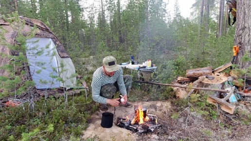 ОФИГЕЛ ОТ ТАКОГО. ПАЛАТКА В ТАЙГЕ. ГОТОВЛЮ НОЧЛЕГ В ДИКОМ ЛЕСУ. РЫБАЛКА НА УДОЧКУ С ЛОДКИ. НОЖ ЛИСТ