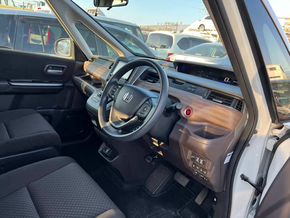 Фото салона, листайте.