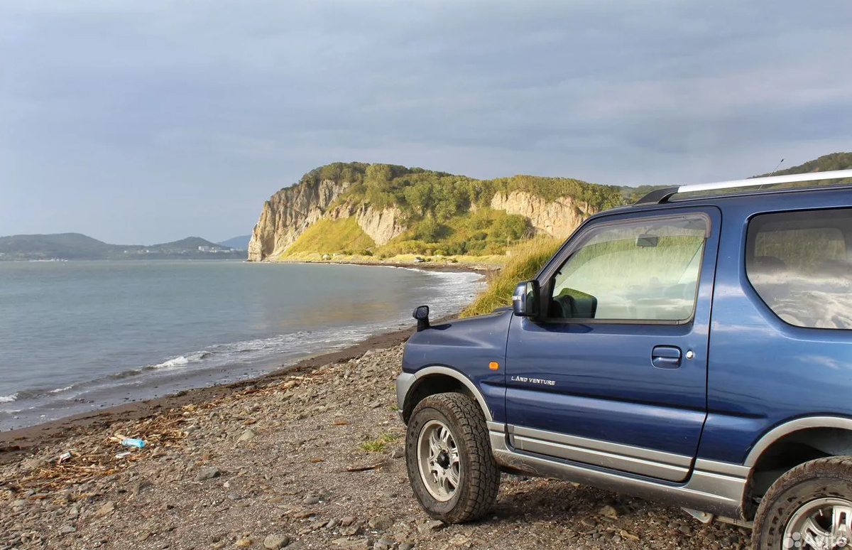 Сузуки Джимни идеально подходит для путешествий вдвоем