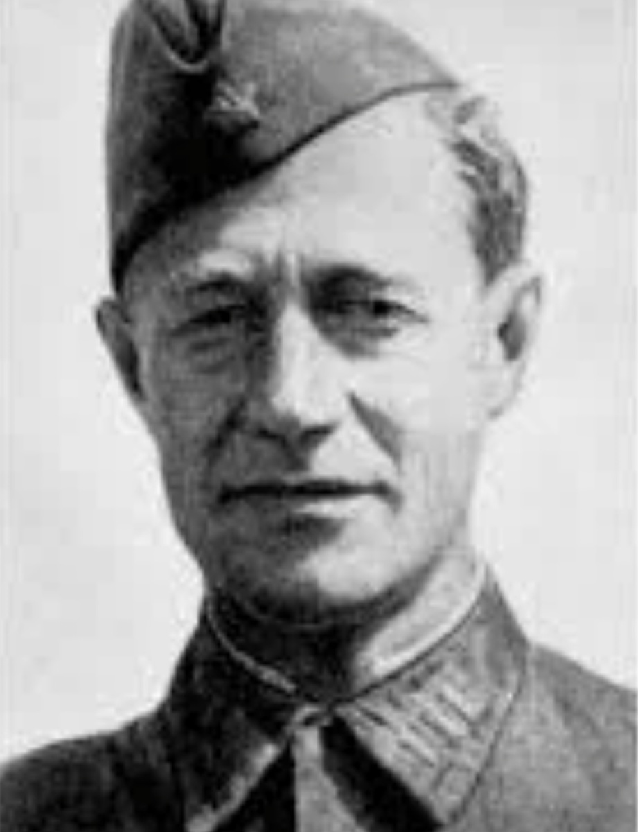 Алексей Сурков в военные годы. Скриншот из открытых источников ( Интернет).