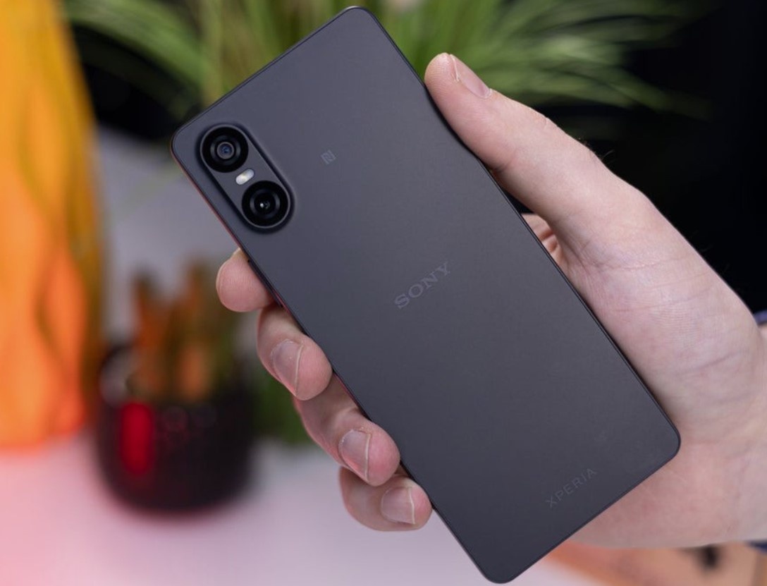 Xperia 10 VI: производительность процессора выросла на 40%, но графика  немного уступает | J-Phone.ru | Дзен