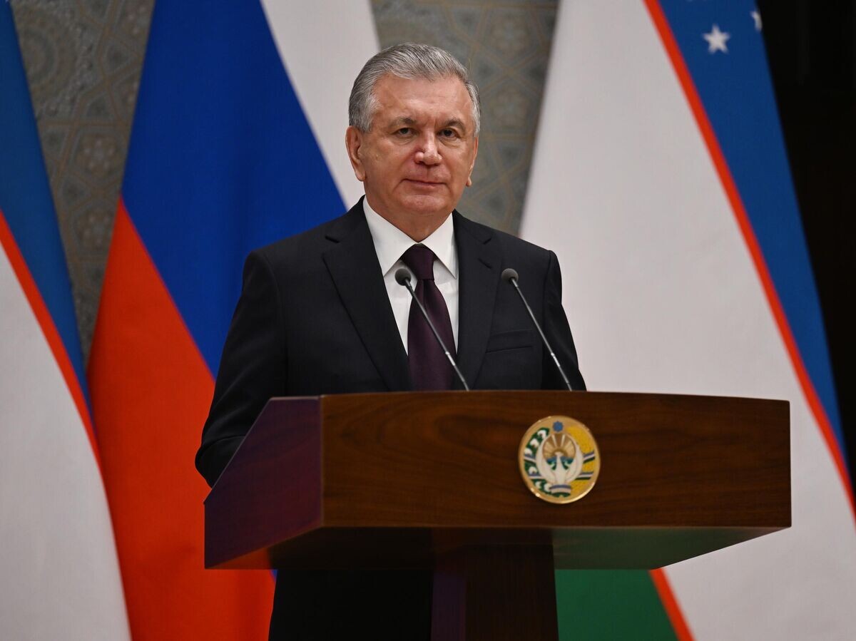    Президент Узбекистана Шавкат Мирзиёев во время встречи с президентом РФ Владимиром Путиным на полях саммита ШОС© РИА Новости / POOL